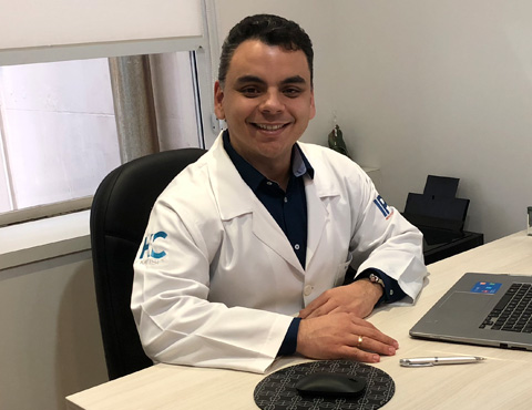 Médico psiquiatra Dr. Edgar Oliveira